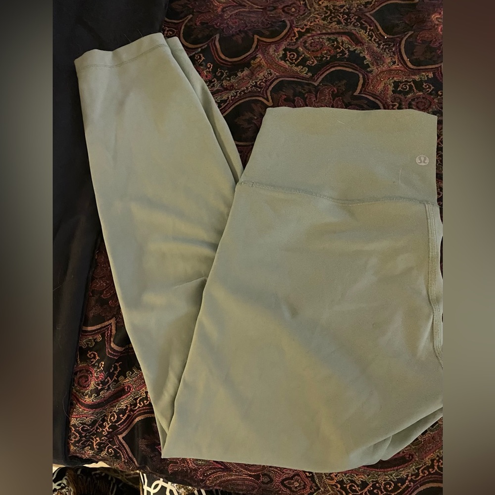 Light green lululemon leggings
